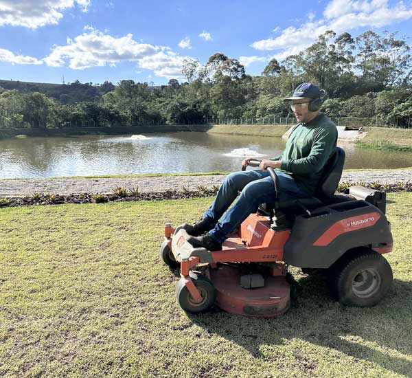 Carrossel-Paraiso-Paisagismo-Jardinagem-Manutenção-equipe-especializada-equipamentos-de-ponta-07